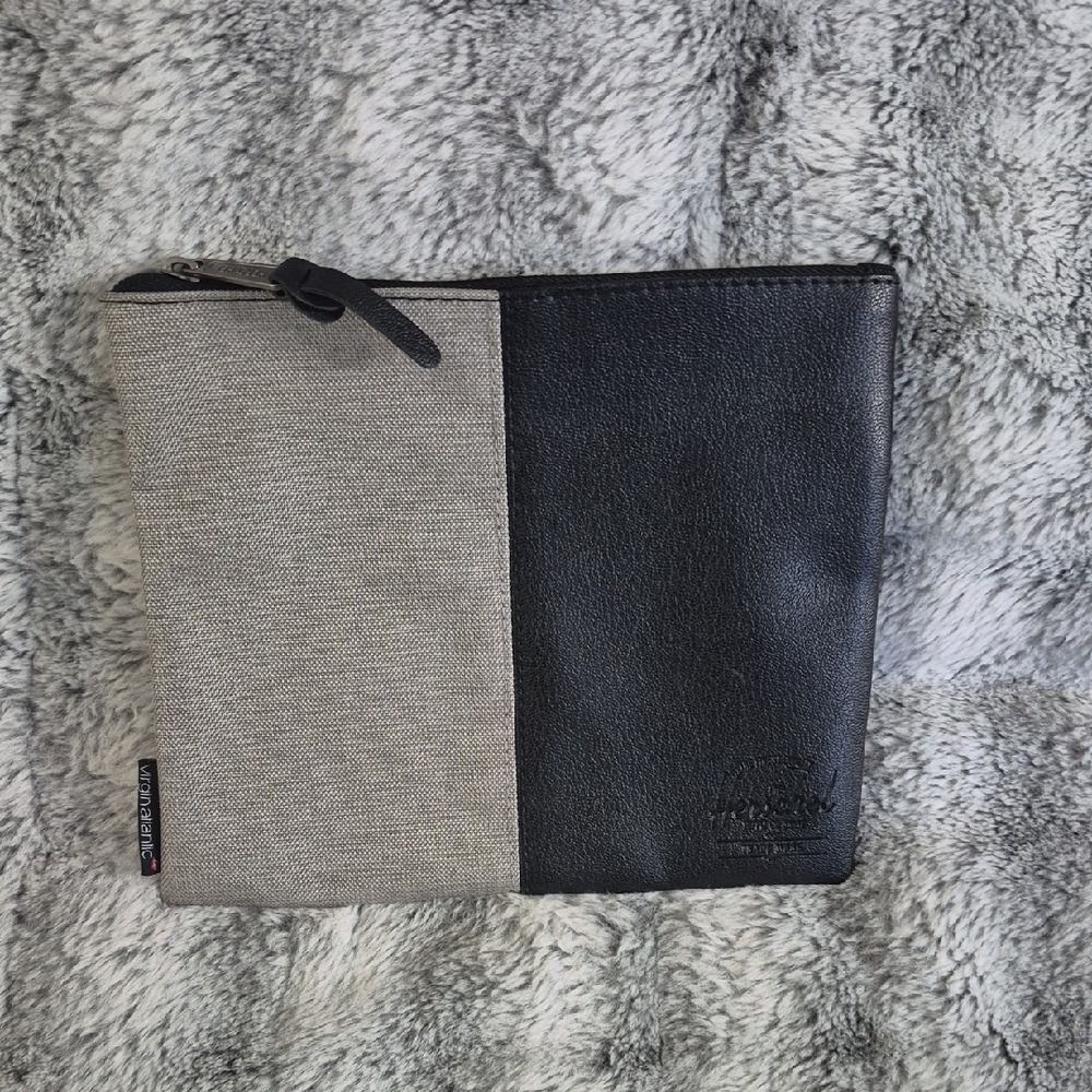 Black and Gray Bag